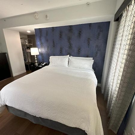 Holiday Inn Express - Dallas Downtown By Ihg Екстериор снимка