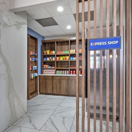 Holiday Inn Express - Dallas Downtown By Ihg Екстериор снимка