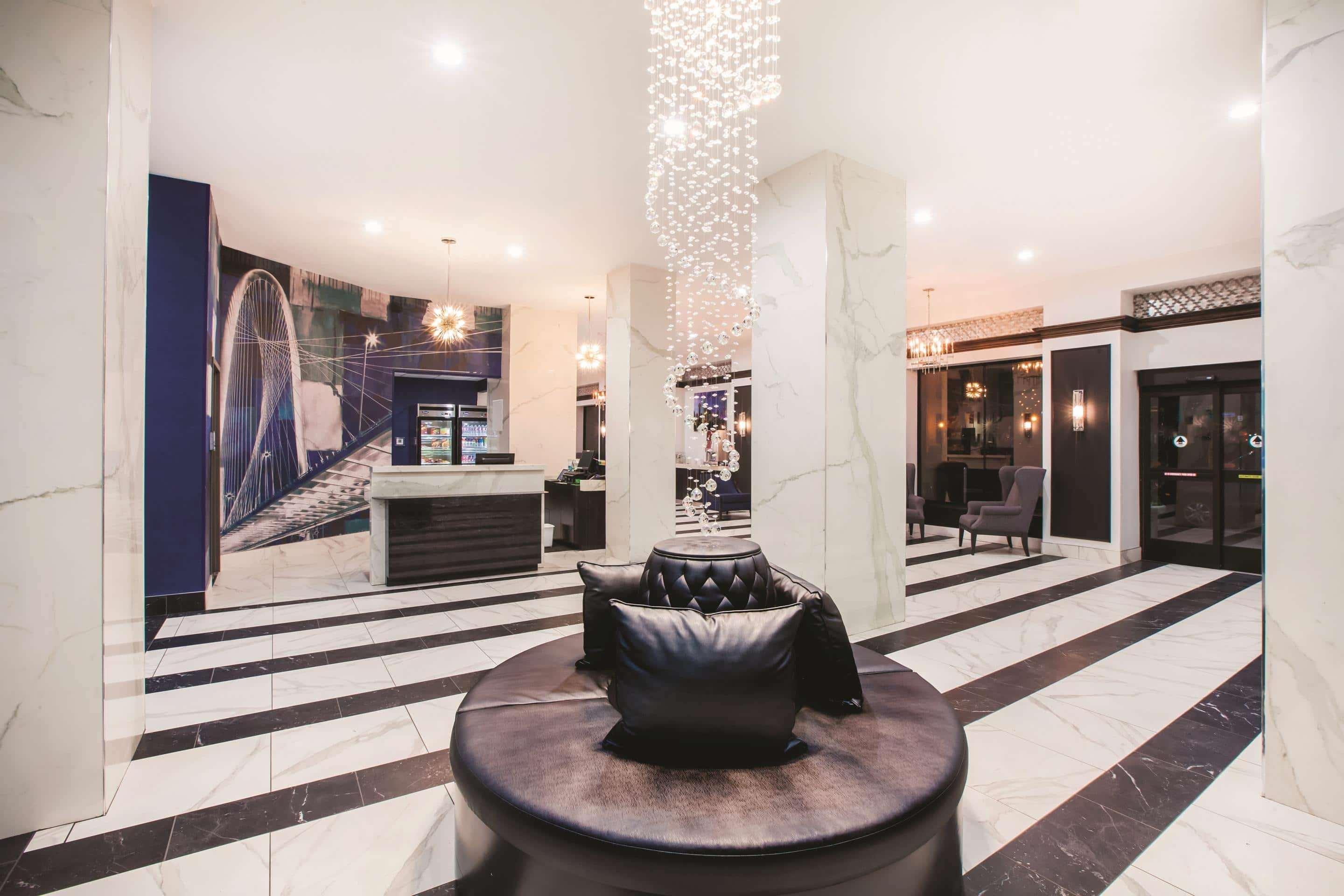 Holiday Inn Express - Dallas Downtown By Ihg Екстериор снимка