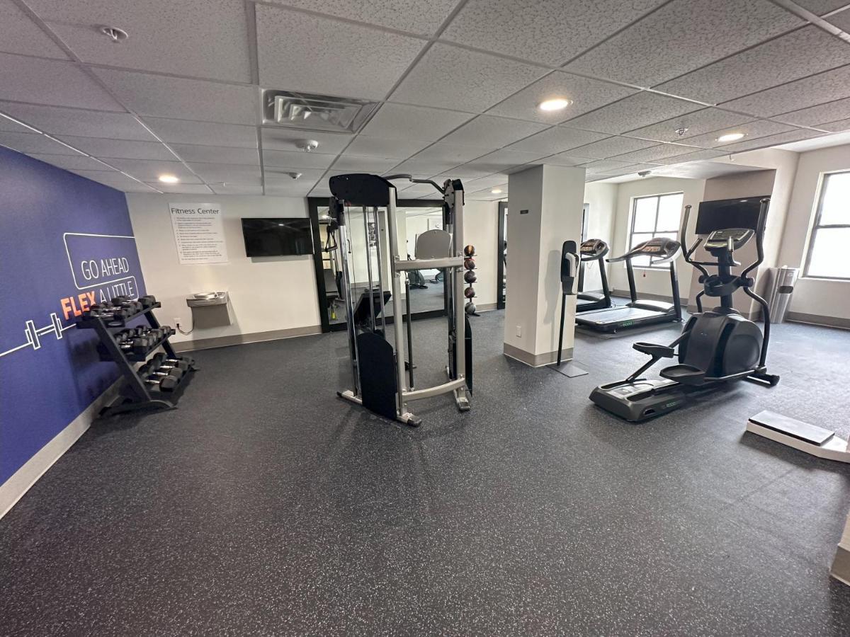 Holiday Inn Express - Dallas Downtown By Ihg Екстериор снимка