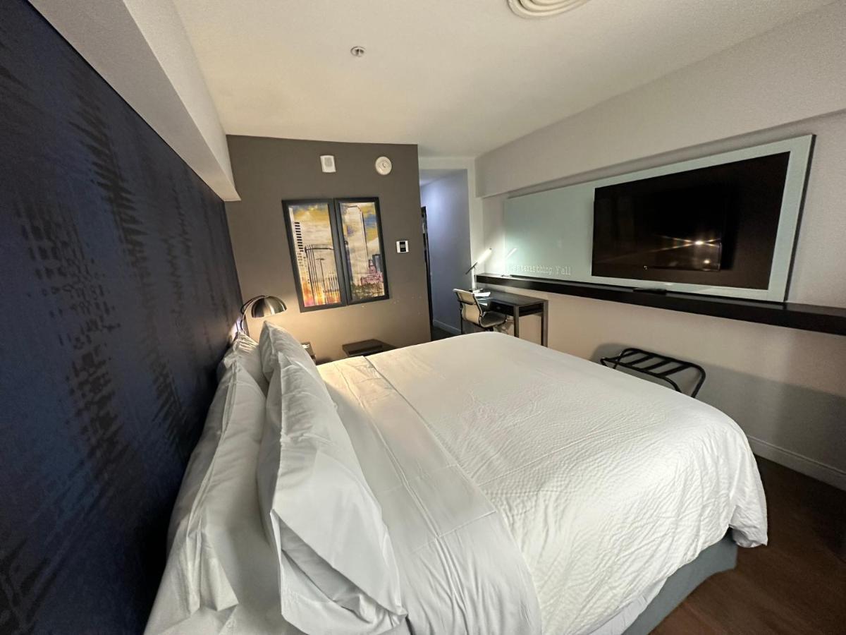 Holiday Inn Express - Dallas Downtown By Ihg Екстериор снимка
