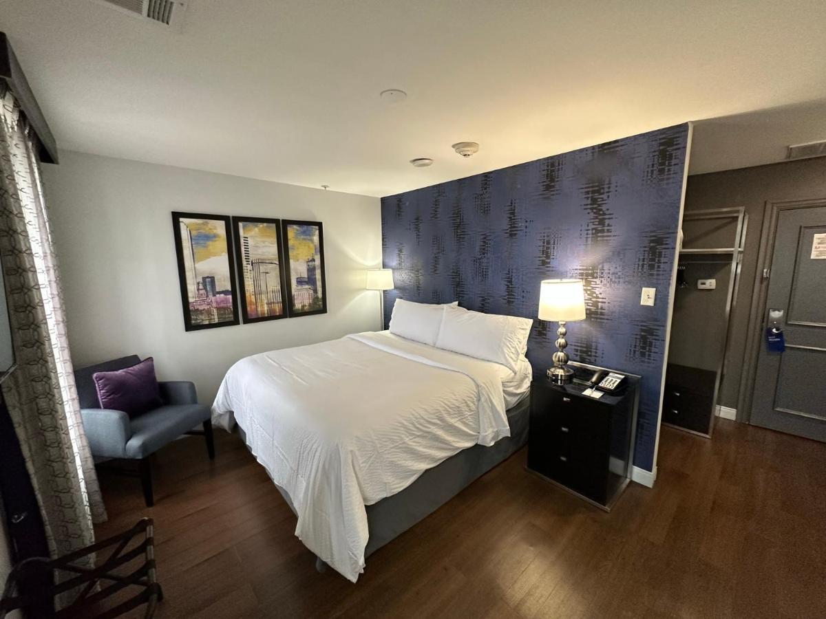 Holiday Inn Express - Dallas Downtown By Ihg Екстериор снимка