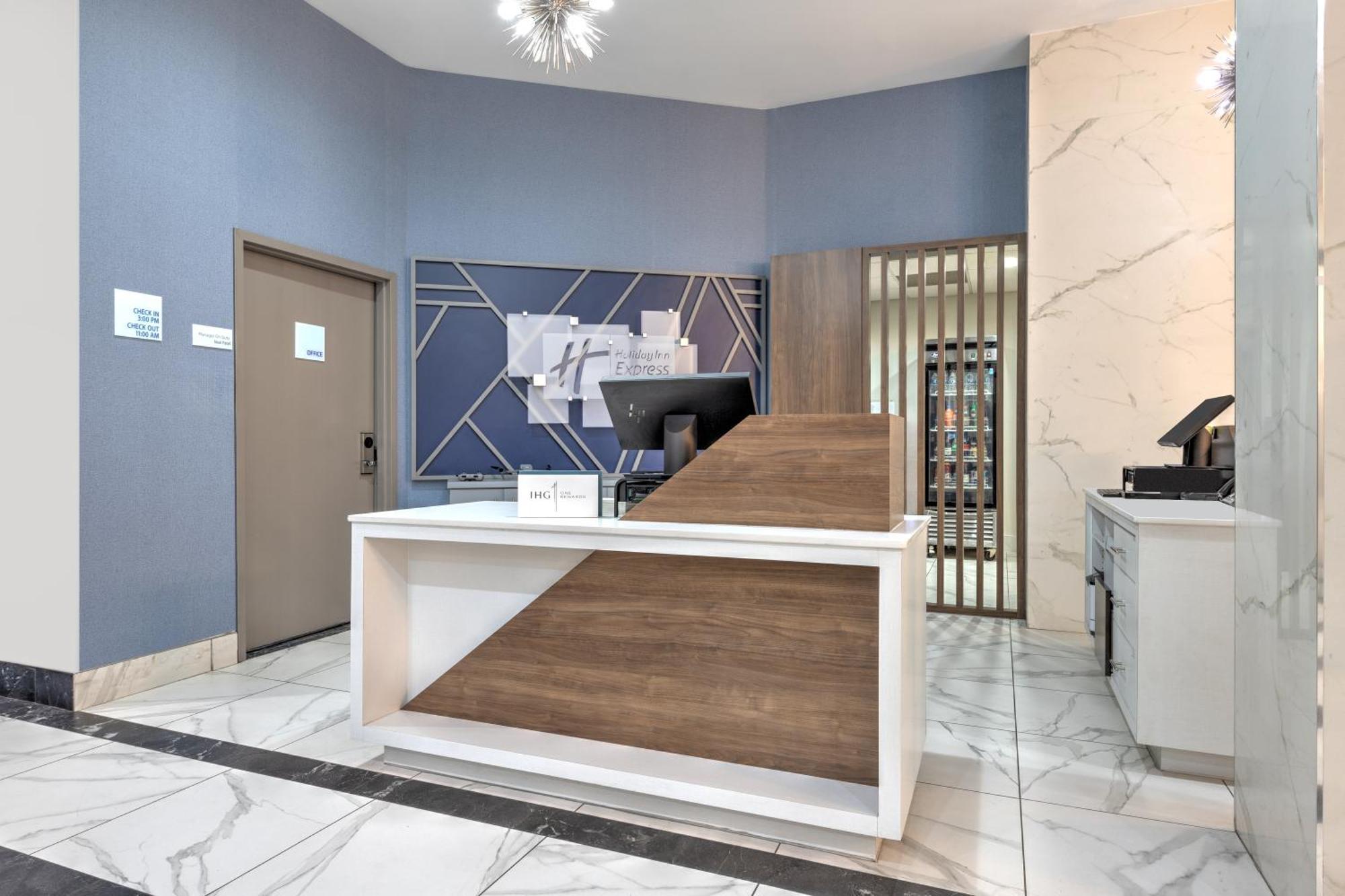 Holiday Inn Express - Dallas Downtown By Ihg Екстериор снимка