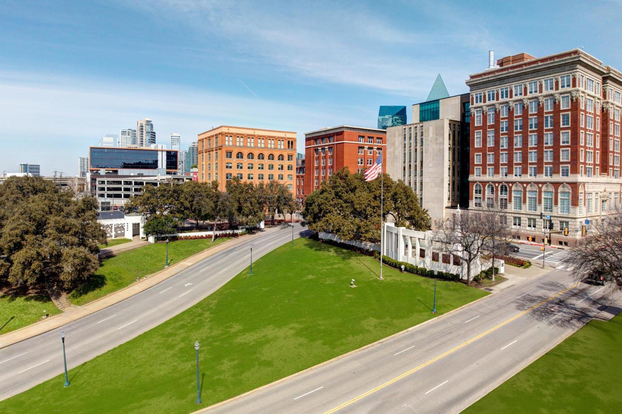 Holiday Inn Express - Dallas Downtown By Ihg Екстериор снимка