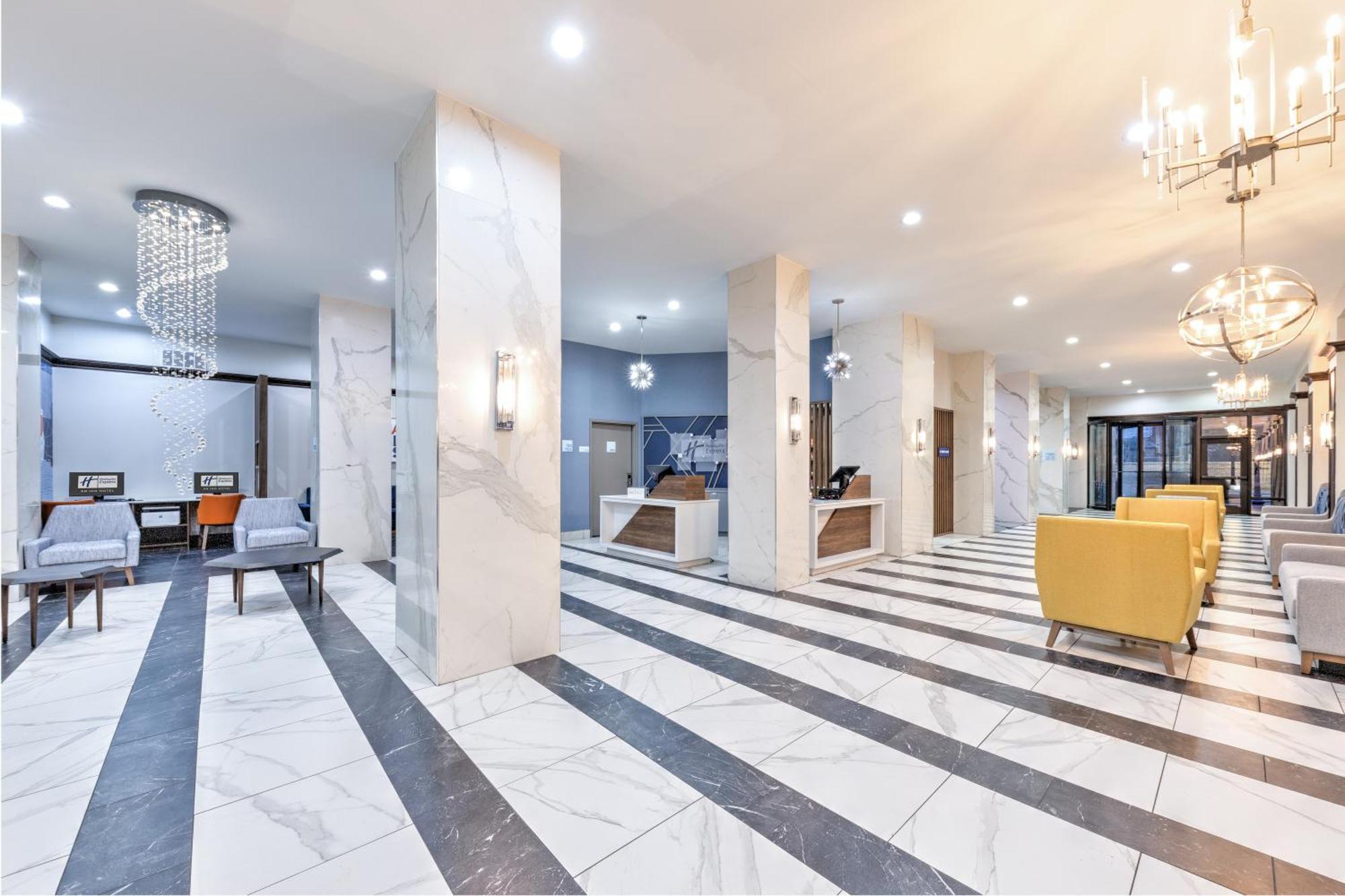Holiday Inn Express - Dallas Downtown By Ihg Екстериор снимка